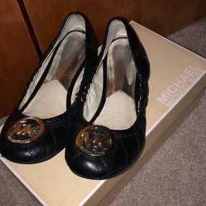 MK Fulton Quilted Ballet Leather Flats 5M